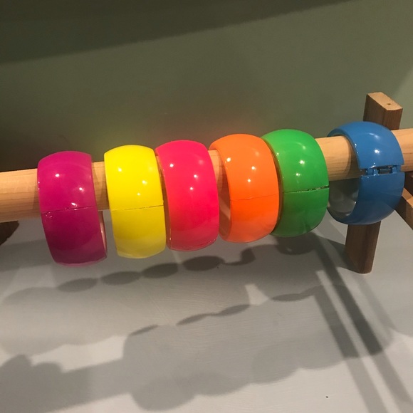 Trendy 90’s Inspired Neon Hinged Bracelets set 2 - Picture 2 of 3